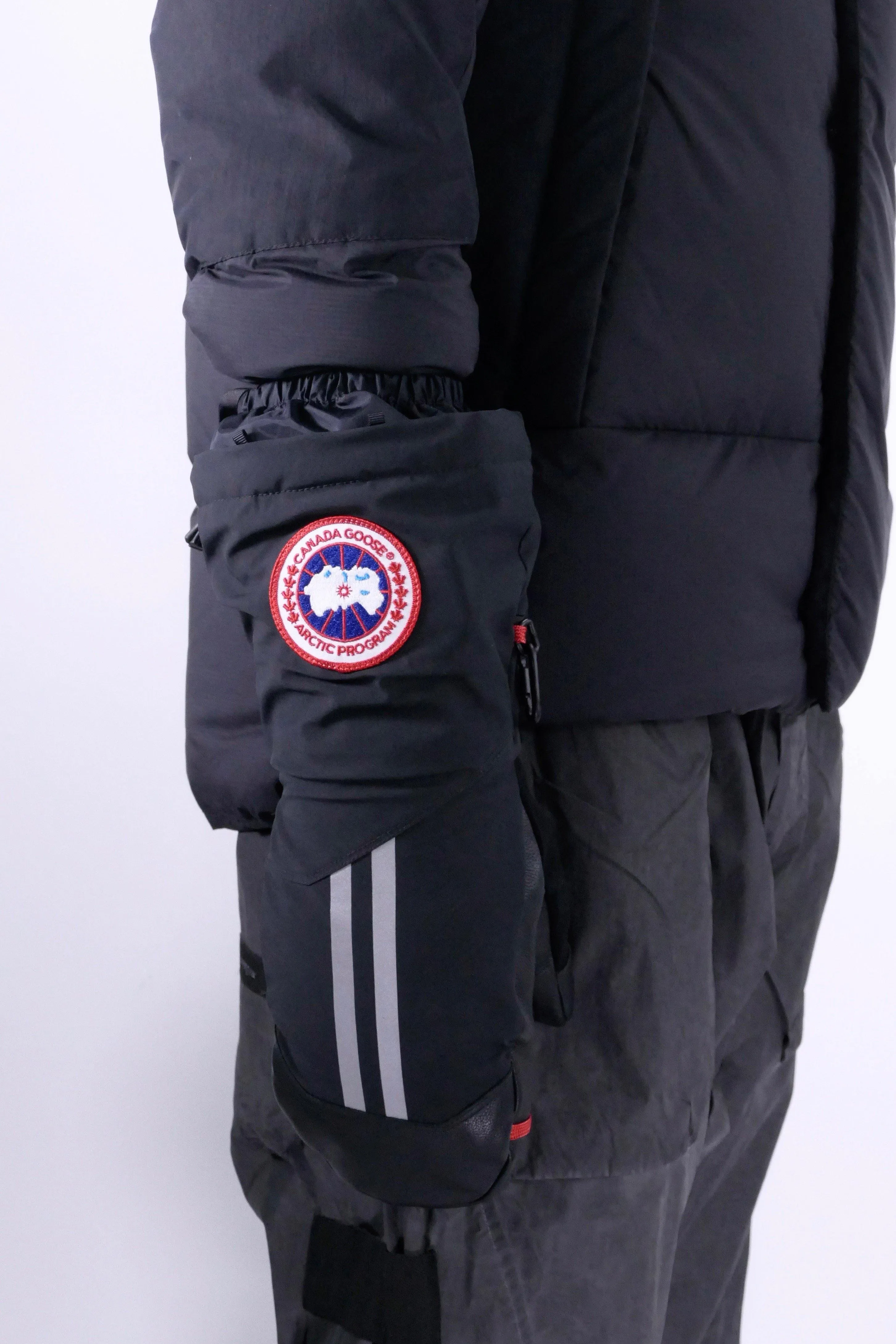 Canada Goose Mens Winter Accessories Gloves & Mitts Snow Mantra Mitts  - Black