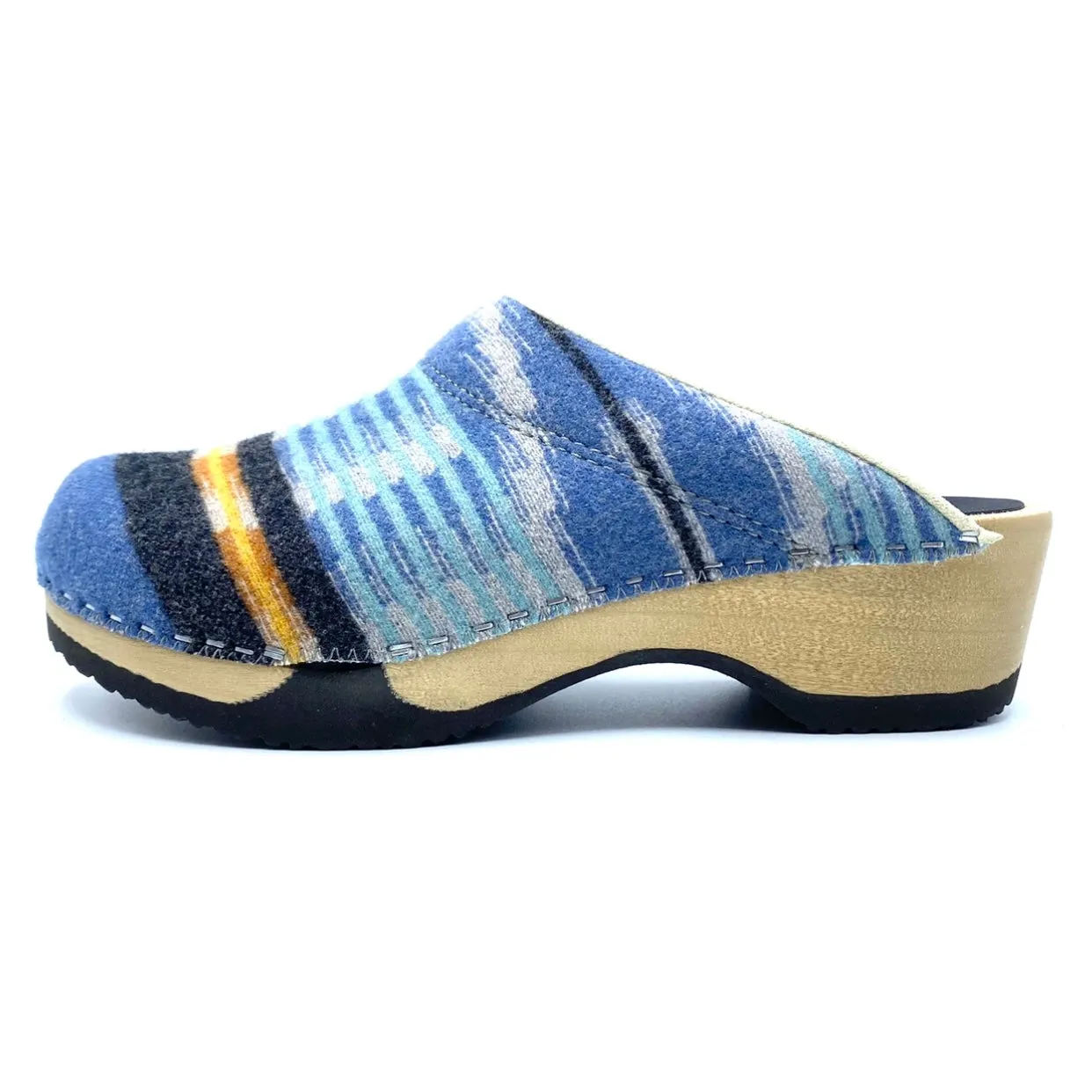 Embla Clogs | Behind The Moon pure Virgin Wool