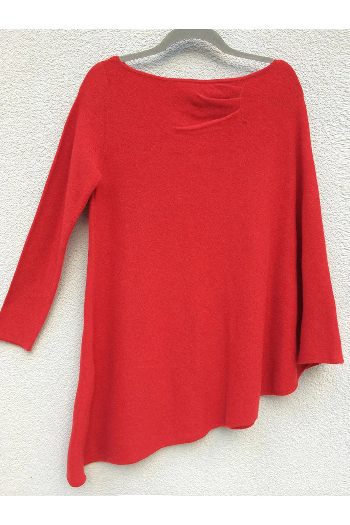 One sleeve cashmere poncho in Bright coral red