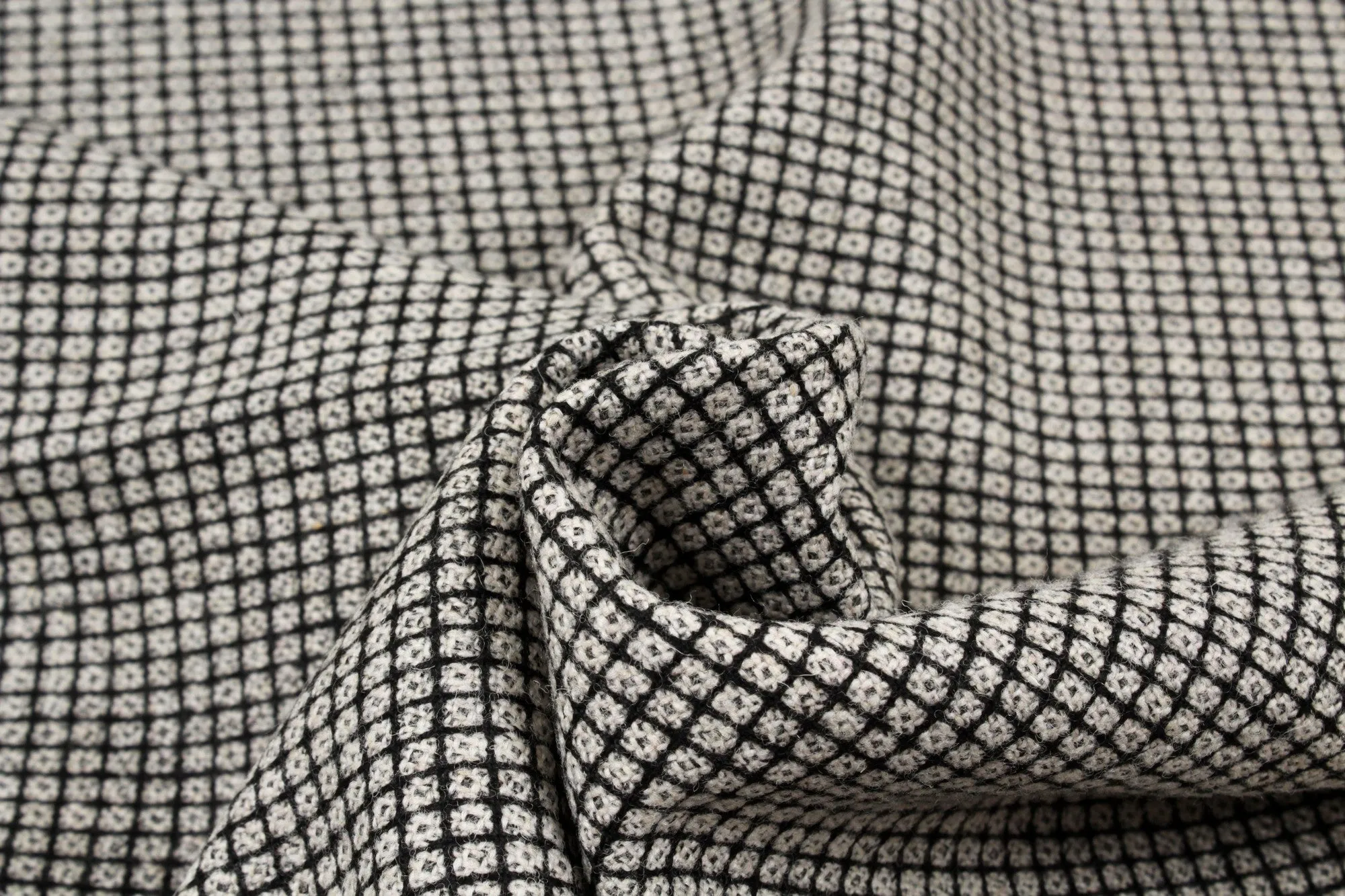 Recycled Wool Blend for Coats -  Small Checks Tweed