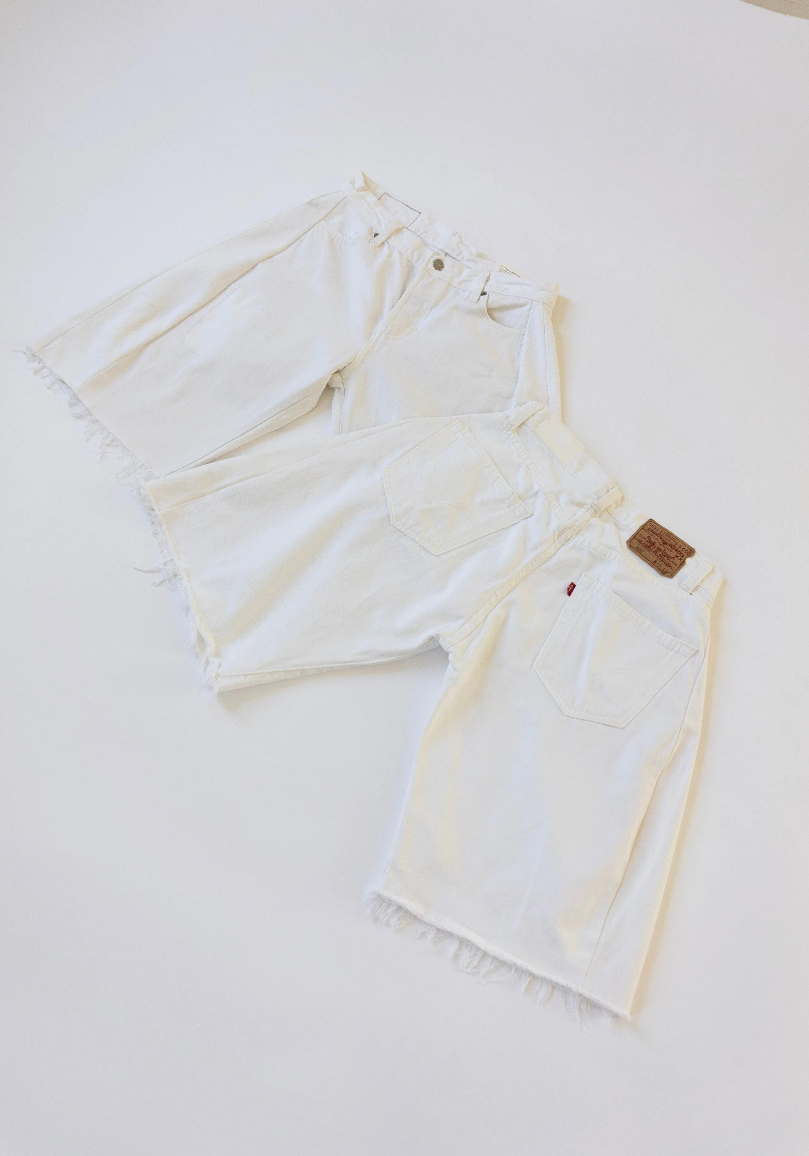 Vintage Lasso Jean Shorts in White