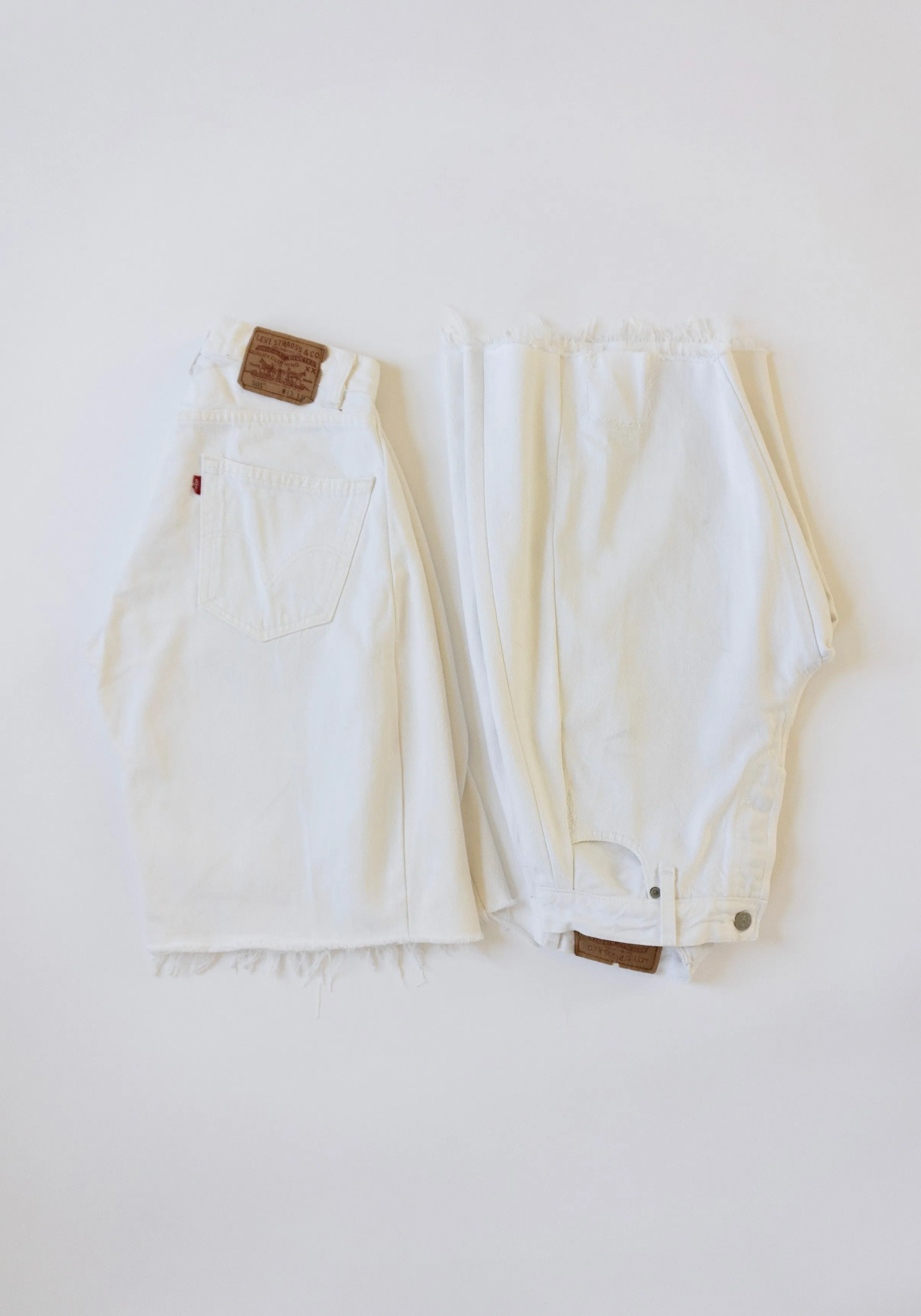 Vintage Lasso Jean Shorts in White